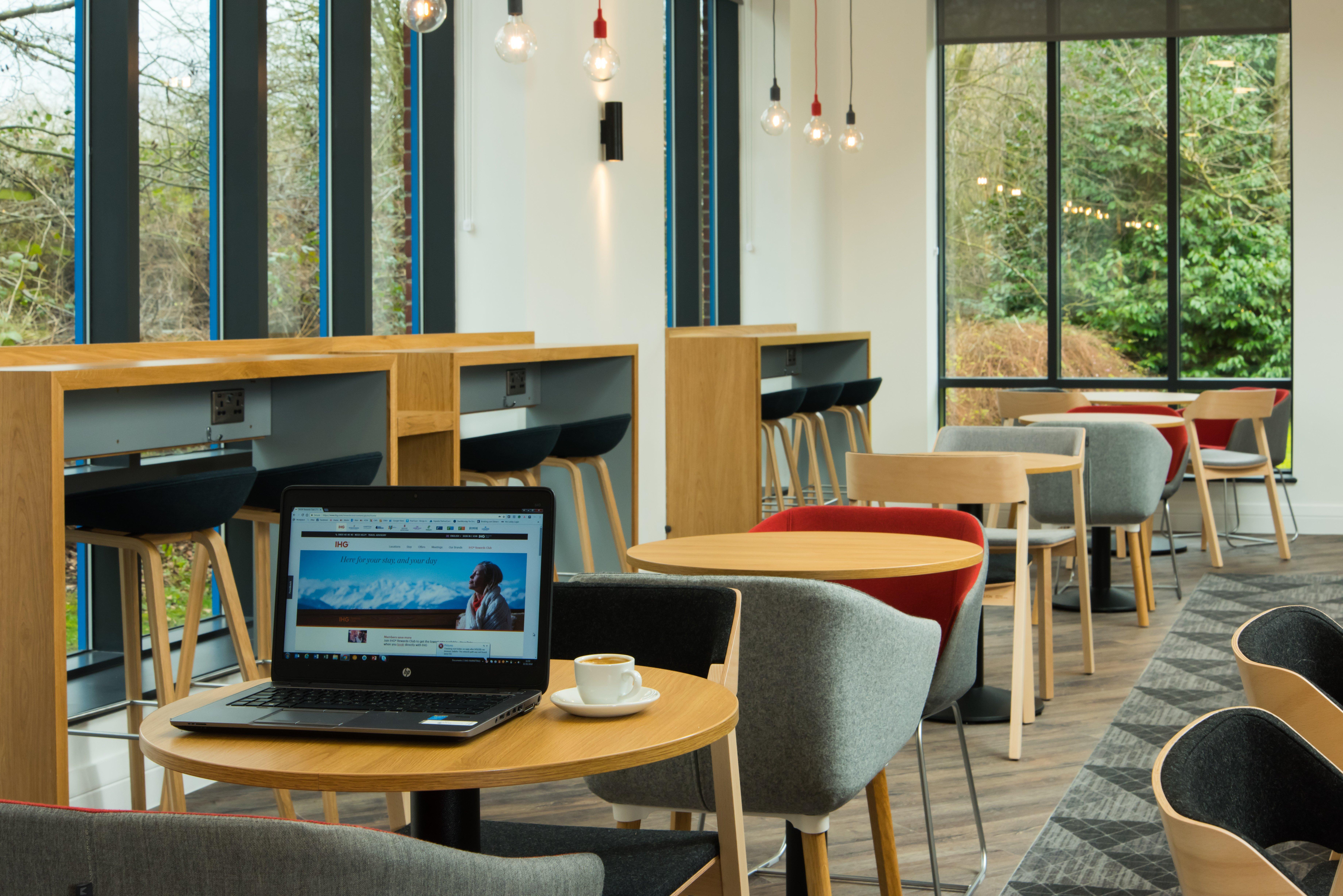 Holiday Inn Express Birmingham Nec By Ihg Bickenhill Zewnętrze zdjęcie