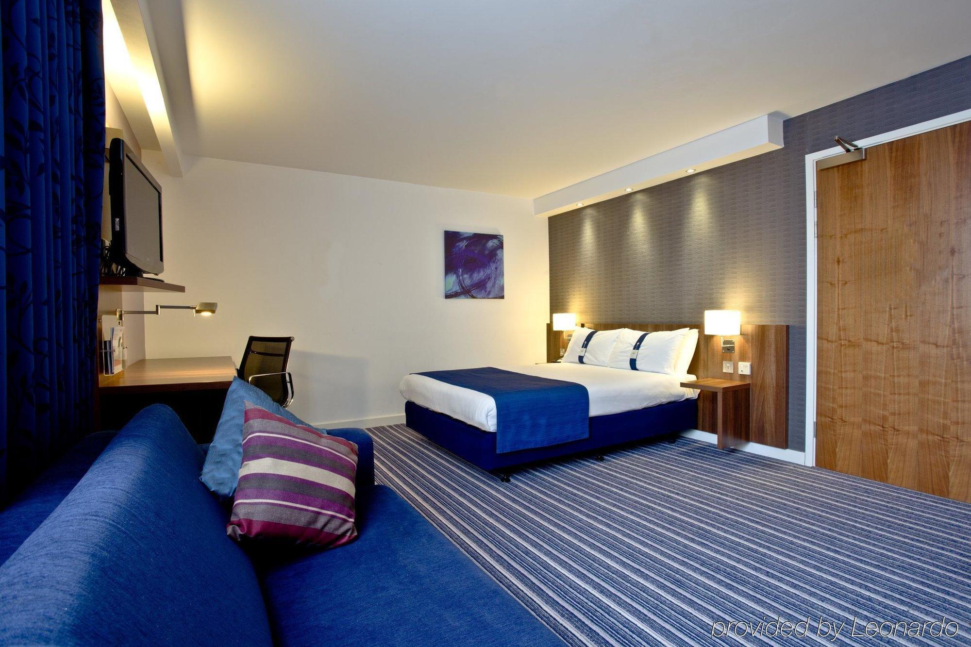 Holiday Inn Express Birmingham Nec By Ihg Bickenhill Zewnętrze zdjęcie